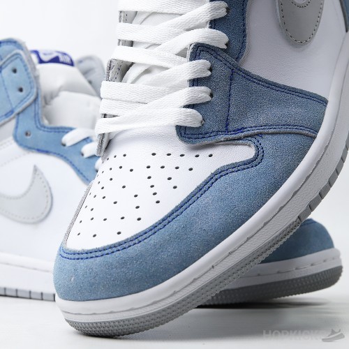 Air Jordan 1 Retro High OG 'Hyper Royal' (Premium Plus Batch)