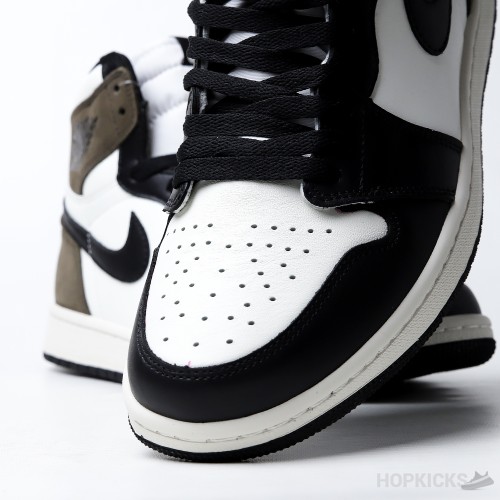 Air Jordan 1 Retro High Dark Mocha (Premium Plus Batch) 
