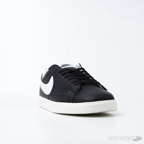Nike Blazer Low '77 Vintage Black White