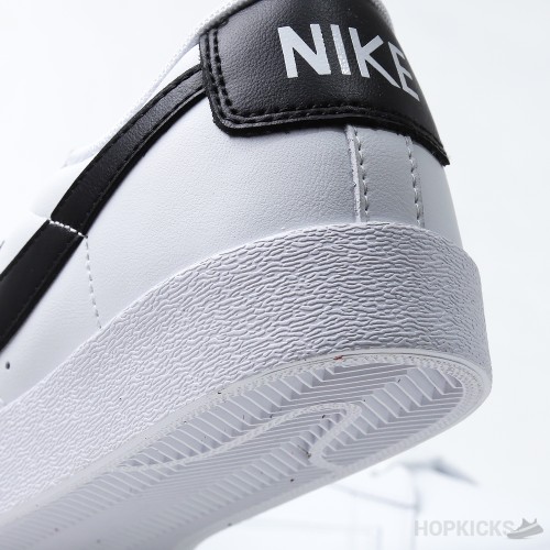 Nike Blazer Low '77 Vintage White Black