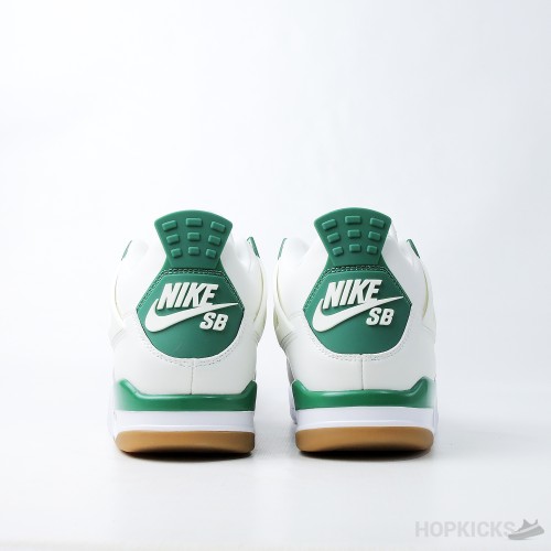 Air Jordan 4 Retro SB Pine Green (Premium Plus Batch)