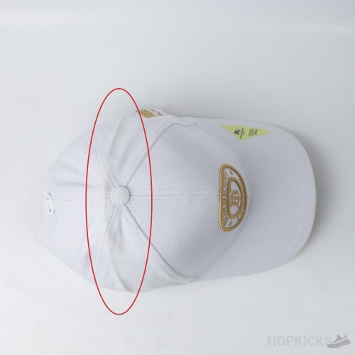 Burberry England Bt Motif Icon White Cap (Slight Stain)