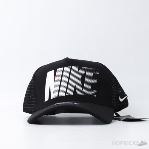 Nike Classic Trucker Black Cap (Minor Fault)