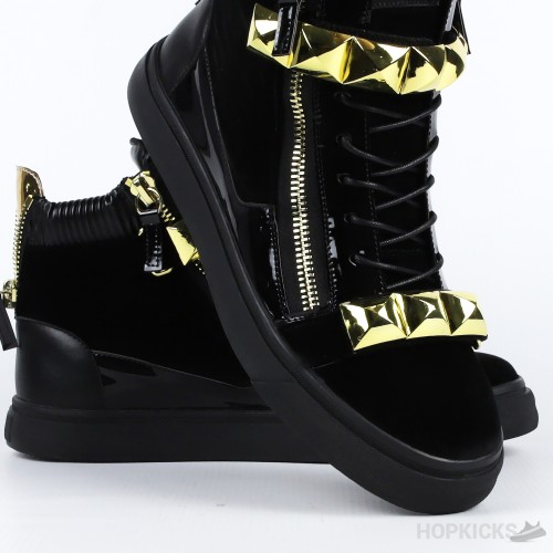 Giusepper Zanotti Black and Gold Chain (Dot Perfect Batch)