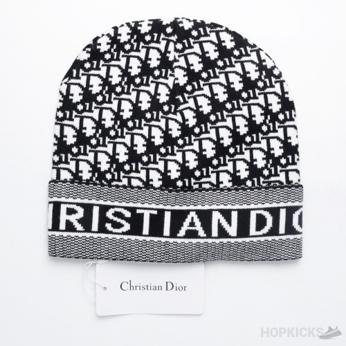 D-White Beanie Black Wool and Cashmere Knit