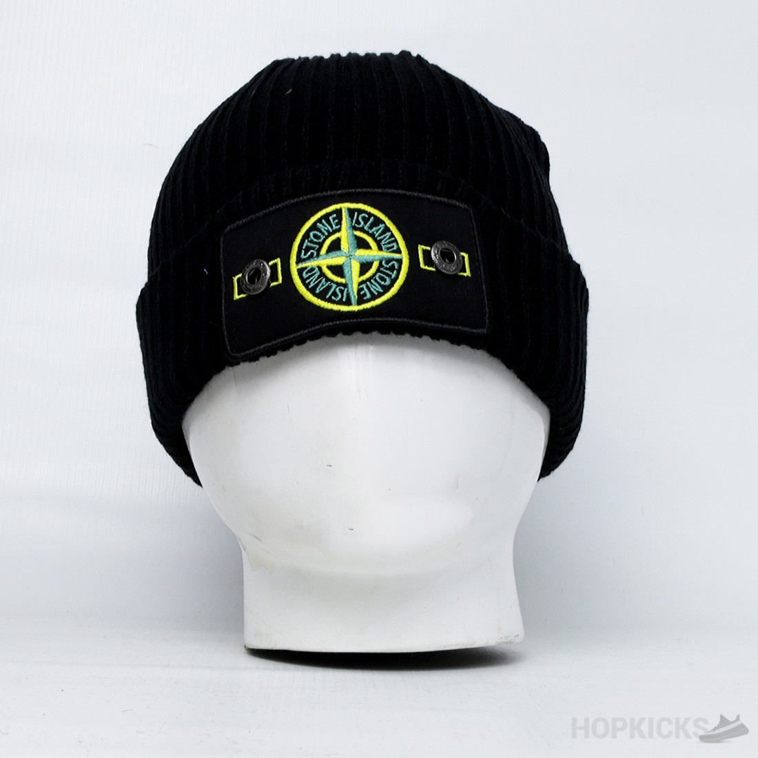 Stone island beanie with badge real deals
