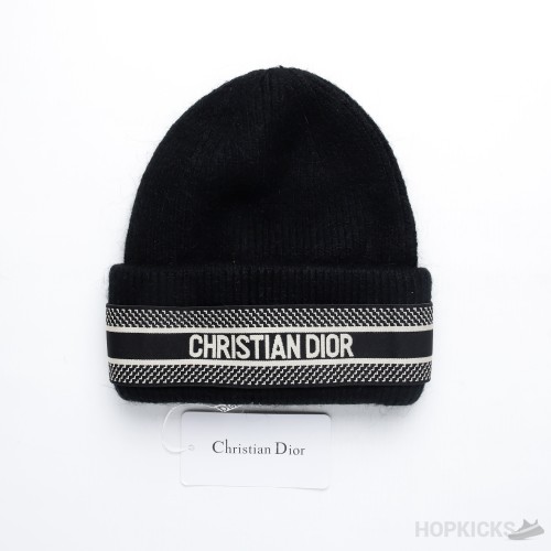 D-White Beanie Black and Ivory Virgin Wool and Cashmere