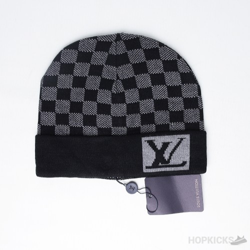 Luxurious Louis Vuitton Petit Set Damier Beanie
