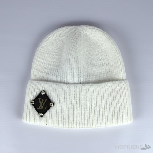 LV S00 Beanie White