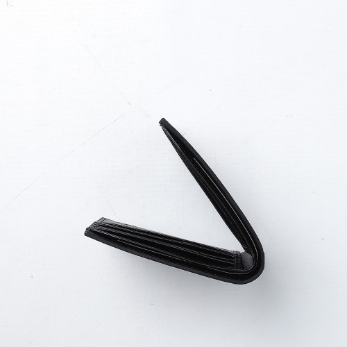 Gucci Wallet With Cut-out Interlocking G (Dot Perfect)