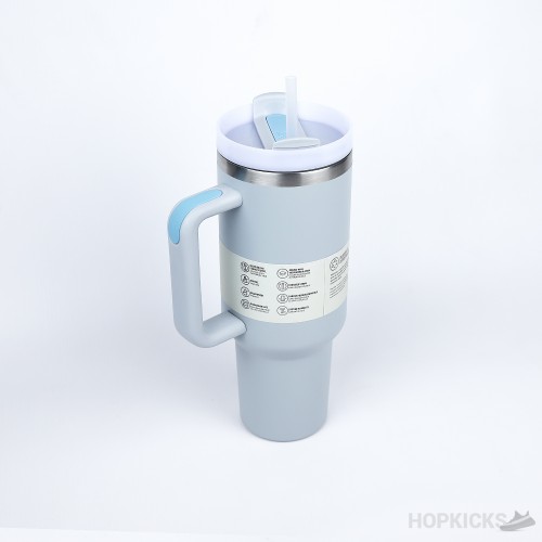 Quencher H2.0 Flowstate Tumbler Light Blue (1.18L) Quencher H2.0 Flowstate Tumbler Light Blue (1.18L)