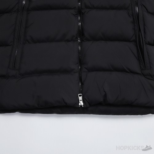Moncler Cardamine quilted down vest with logo adorned hood  (High-end Batch)