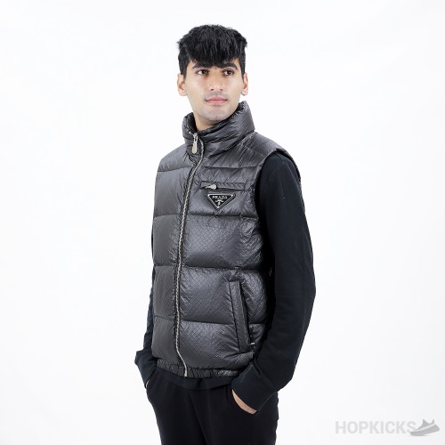 Prada Re-Nylon Sleeveless Diagonal Puffer Jacket (High End Batch)