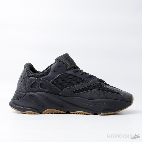 Yeezy Boost 700 Utility Black (2019/2023) (Premium Plus Batch)