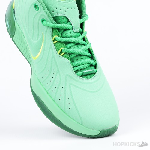 Lebron 21 Green (Premium Plus Batch)