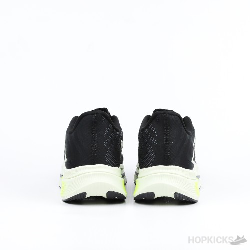 New Balance Fuel Cell SC Trainer v2 (Premium Plus Batch)