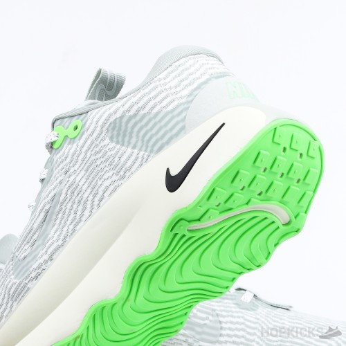 Nike Motiva Neutral Grey Green