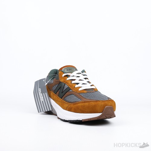 New Balance 990v6 Carhartt WIP Sculpture Center (Premium Batch)