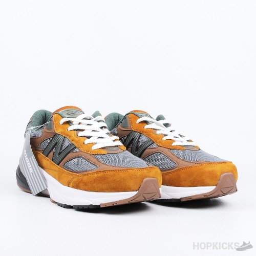 New Balance 990v6 Carhartt WIP Sculpture Center (Premium Batch)