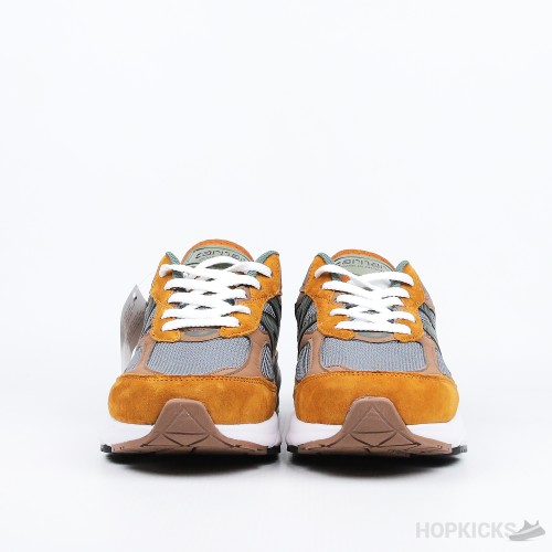 New Balance 990v6 Carhartt WIP Sculpture Center (Premium Batch)