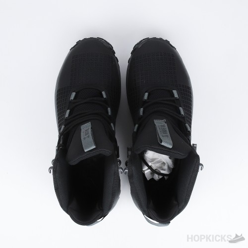 Under Armour Black Infil Hovr (Premium Plus Batch)
