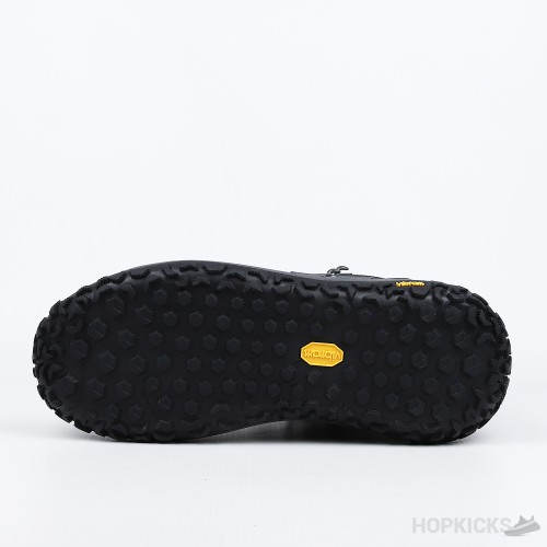Under Armour Black Infil Hovr (Premium Plus Batch)