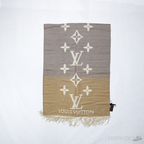 LV Essential Scarf Luxury S00 Brown