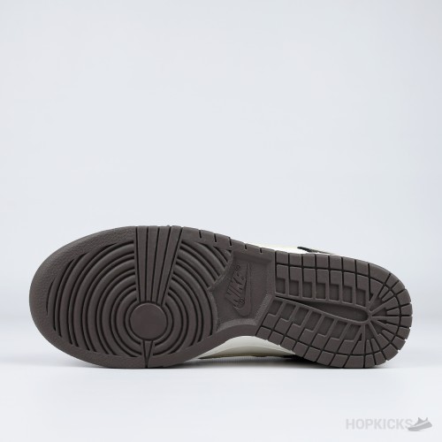 Nike Dunk Low "Baroque Brown/White/Sail" [Without box]