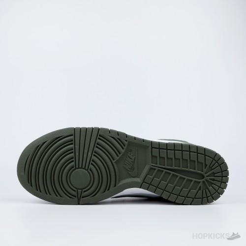 Nike Dunk Low Medium Olive