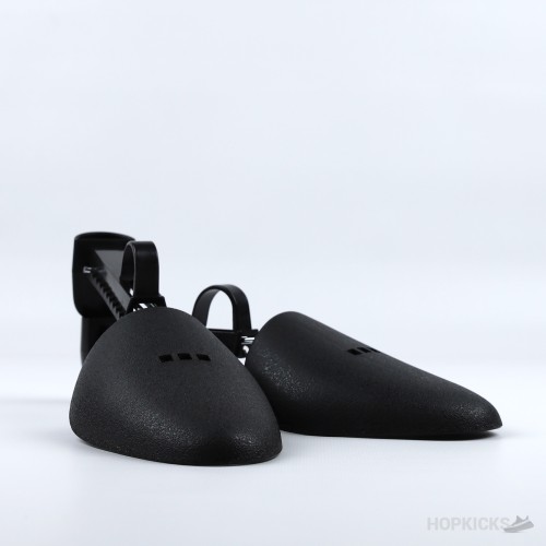 Adjustable Shoe Tree And Form Holder (Pair)