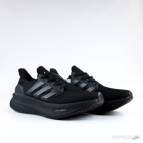 Adidas Ultraboost 5 Tripple Black (Premium Batch)