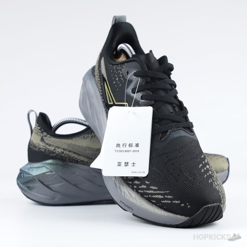 Asics Nova-Blast 4 Black Gold (Premium Batch)