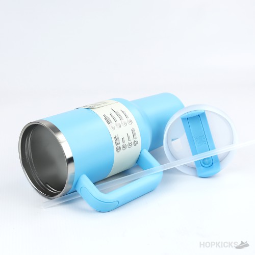 Stanley Quencher H2.0 FlowState Tumbler [1.2L] POOL (Premium Batch)