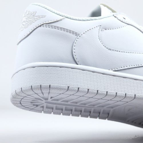 Travis Scott x Air Jordan 1 Low “White Party”