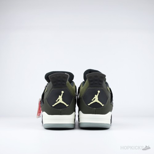 Jordan 4 Retro Undefeated (2005)