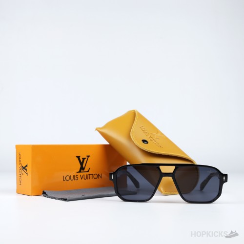 Louis Vuitton Black Safari Shades (Premium Batch) Louis Vuitton Black Safari Shades (Premium Batch)