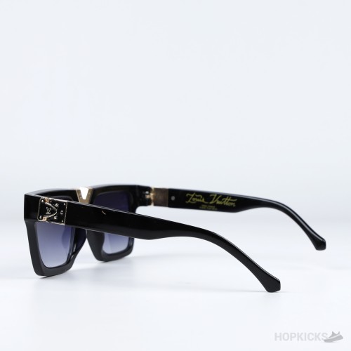 Louis Vuitton Noir Mirage Shades (Premium)