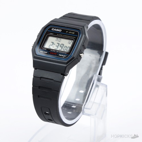 Casio F-91W Retro Black Water Resistant Alarm Chronograph Casio F-91W Retro Black Water Resistant Alarm Chronograph