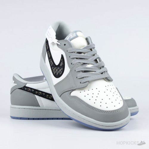 Jordan 1 x Dior Retro Low (Dot Perfect) Jordan 1 x Dior Retro Low (Dot Perfect)