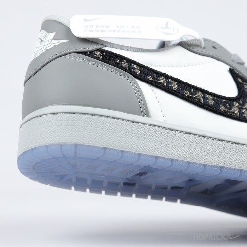 Jordan 1 x Dior Retro Low (Dot Perfect) Jordan 1 x Dior Retro Low (Dot Perfect)