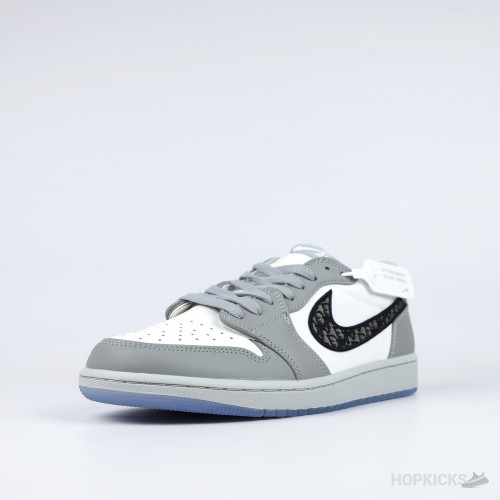 Jordan 1 x Dior Retro Low (Dot Perfect) Jordan 1 x Dior Retro Low (Dot Perfect)