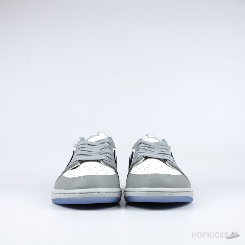 Jordan 1 x Dior Retro Low (Dot Perfect) Jordan 1 x Dior Retro Low (Dot Perfect)