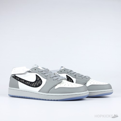 Jordan 1 x Dior Retro Low (Dot Perfect) Jordan 1 x Dior Retro Low (Dot Perfect)