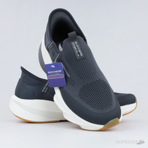 Skechers Hands Free Slip-ins: GO WALK Arch Fit 2.0 – Hyper Burst (Navy/White) Skechers Hands Free Slip-ins: GO WALK Arch Fit 2.0 – Hyper Burst (Navy/White)