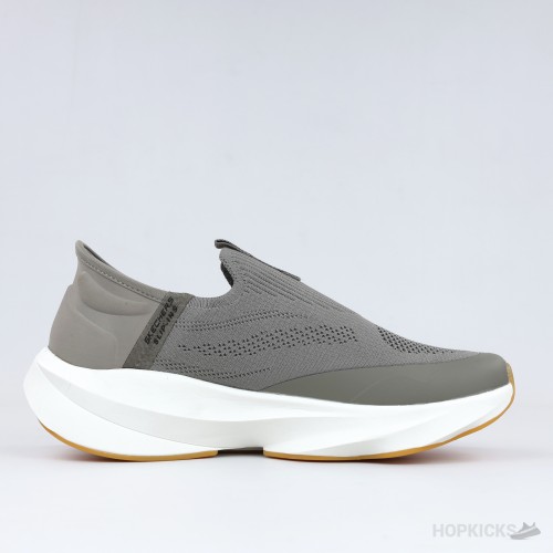 Skechers Hands Free Slip-ins: GO WALK Arch Fit 2.0 – Hyper Burst (Taupe/Grey) Skechers Hands Free Slip-ins: GO WALK Arch Fit 2.0 – Hyper Burst (Taupe/Grey)