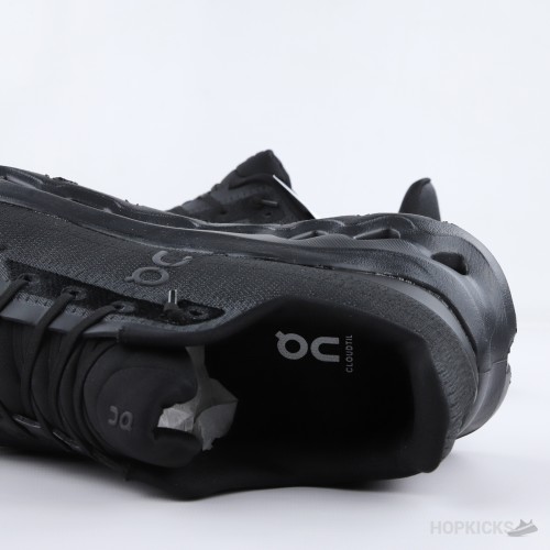 On Running Cloudtilt Triple Black (Premium Plus Batch)