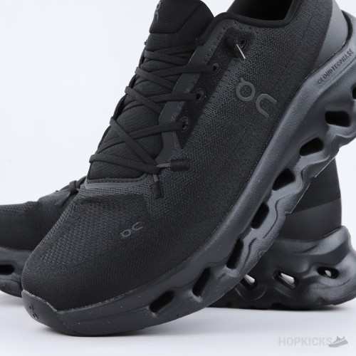 On Running Cloudtilt Triple Black (Premium Plus Batch)