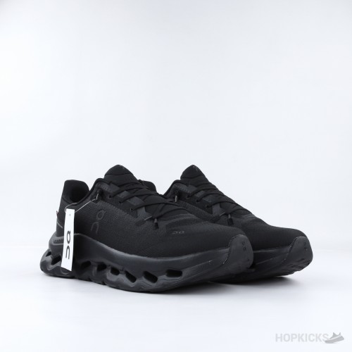 On Running Cloudtilt Triple Black (Premium Plus Batch)