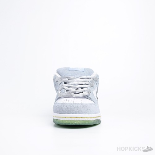 Sean Cliver X SB Dunk Low Holiday Special