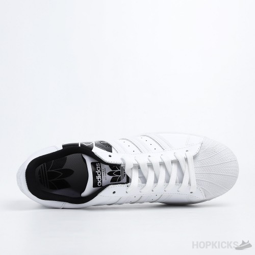 Superstar White Black Trefoil